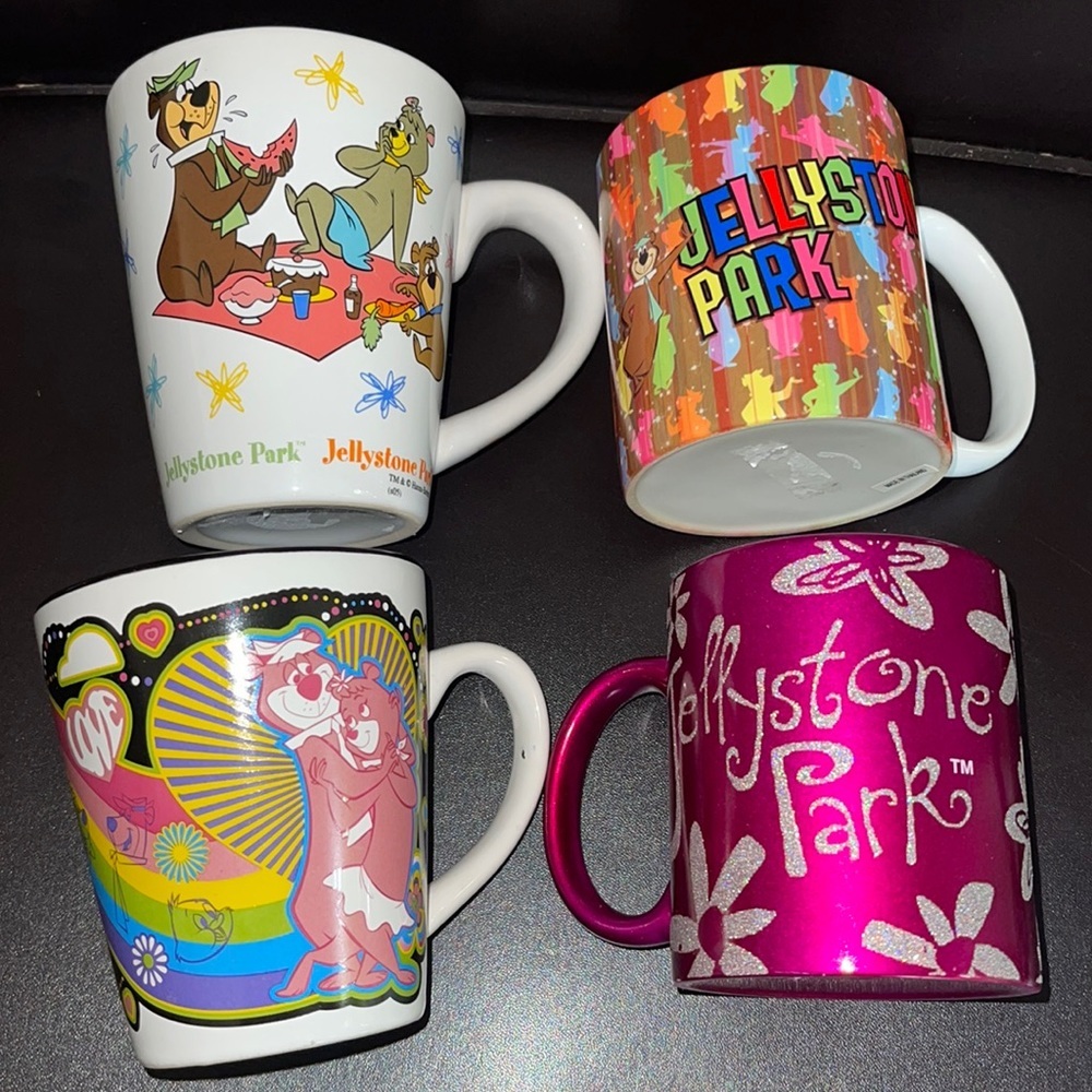 Yogi Bear Jellystone Park Mugs 4 Pieces